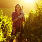 Laura Díaz entre las viñas de Napa Valley